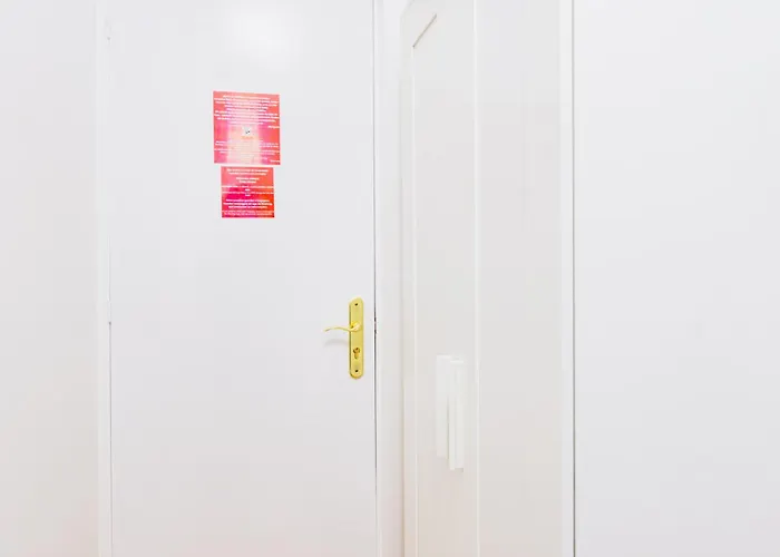 Quarto em Acomodações Particulares Almirante Reis 4 Andar - Arroios Lisboa